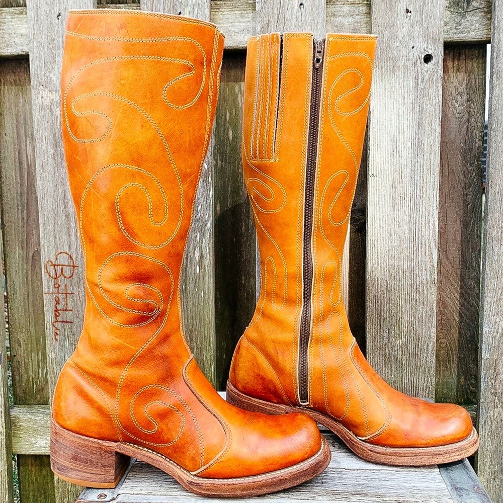 Sold FRYE True Vintage Campus Swirl Embroidery Zippered Tall Knee High Boots 7.5 - Picture 4 of 15
